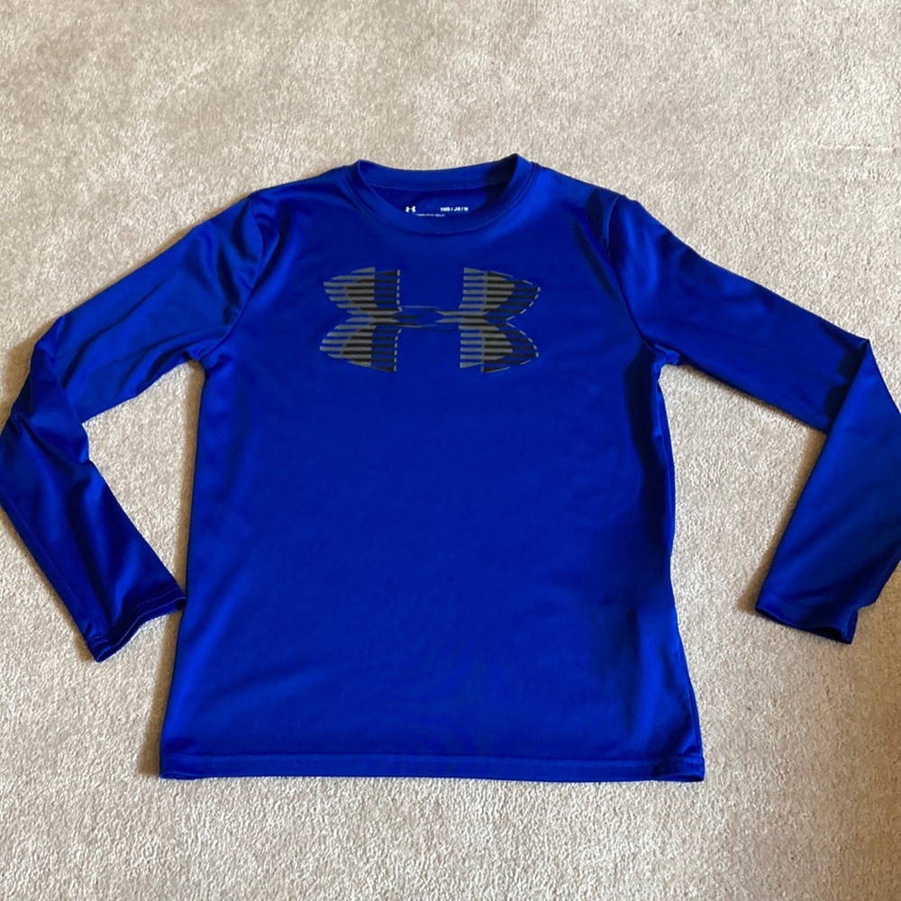 Boys Under Armour long sleeve shirt